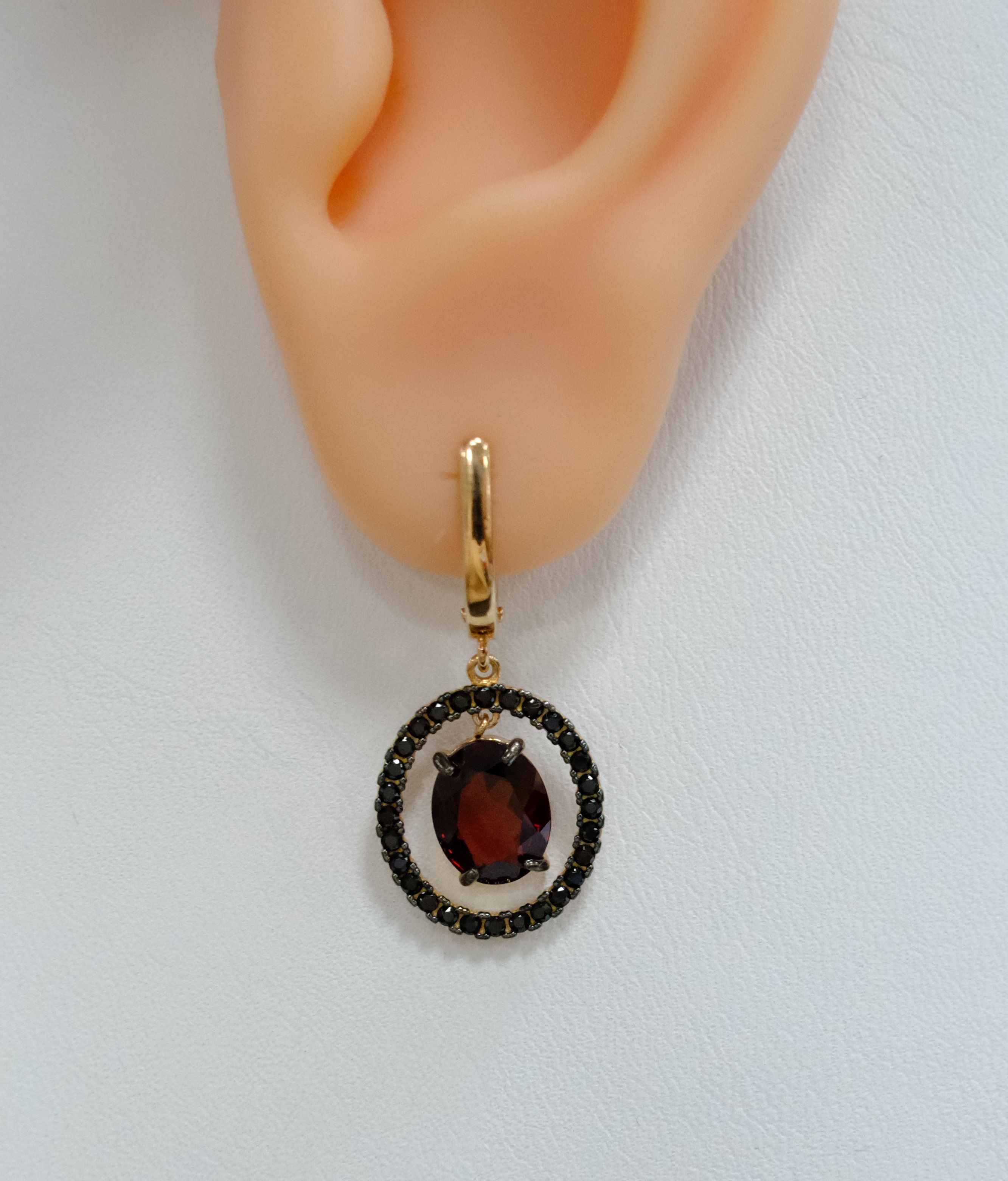Серебряные серьги с гранатами